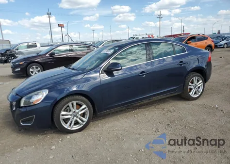 2012 Volvo S60 T6 z USA, uszkodzony, nr VIN YV1902FHXC2043537